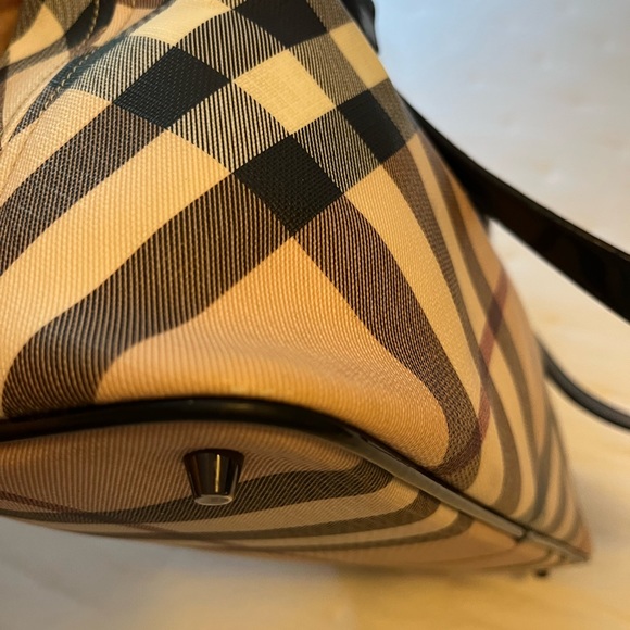 SALE 🖤 Burberry Coated Canvas/Patent Leather Tote - Picture 16 of 16